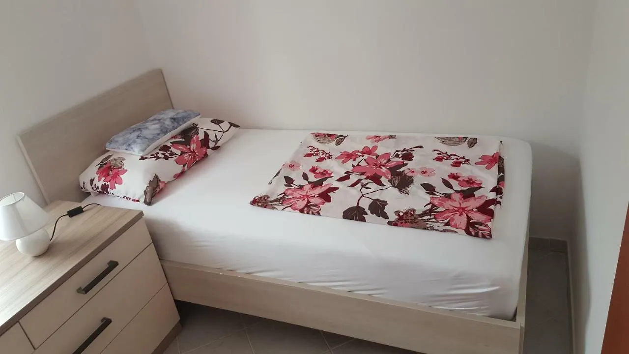 Apartament Haus Zarko Vir