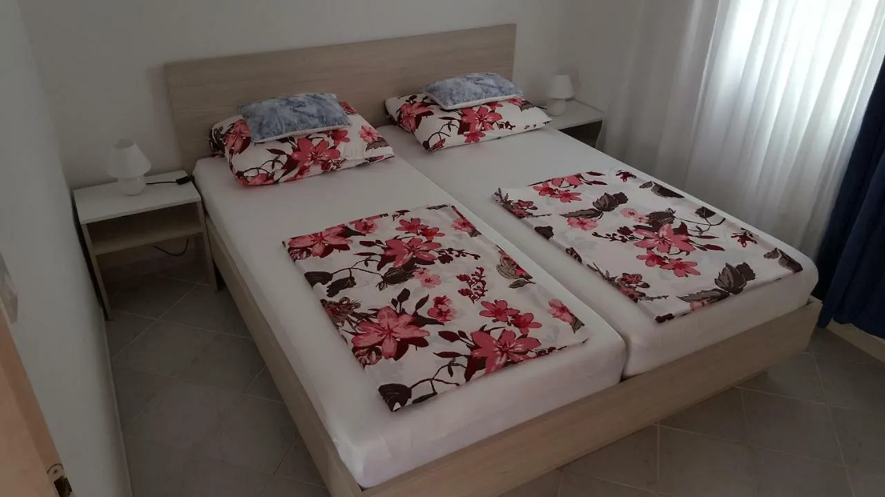 Apartament Haus Zarko Vir 0*,