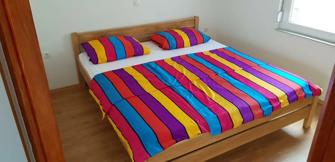 Apartament Haus Zarko Vir