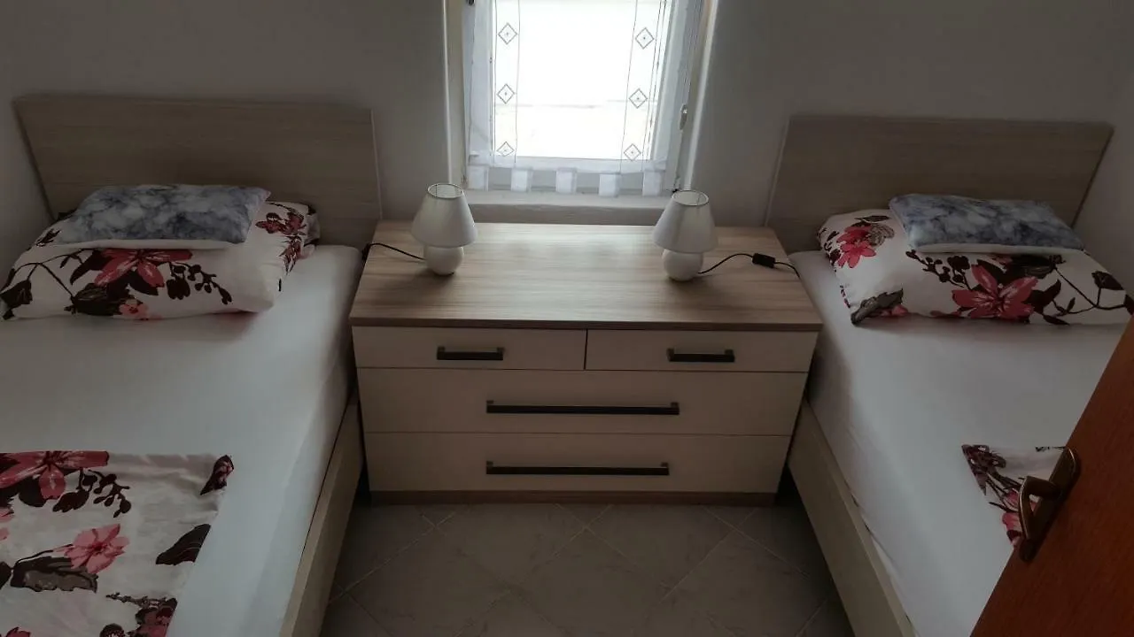 Appartamento Haus Zarko Vir
